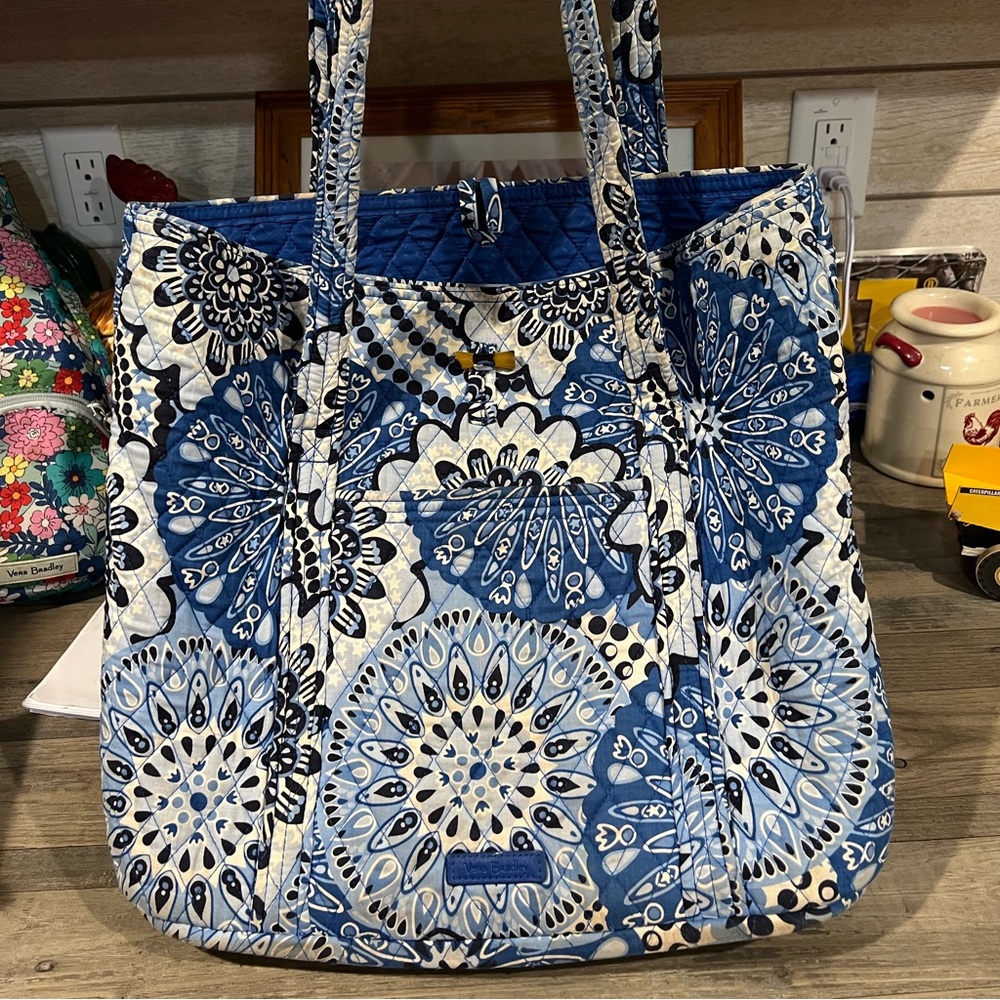 Vera Bradley Tote